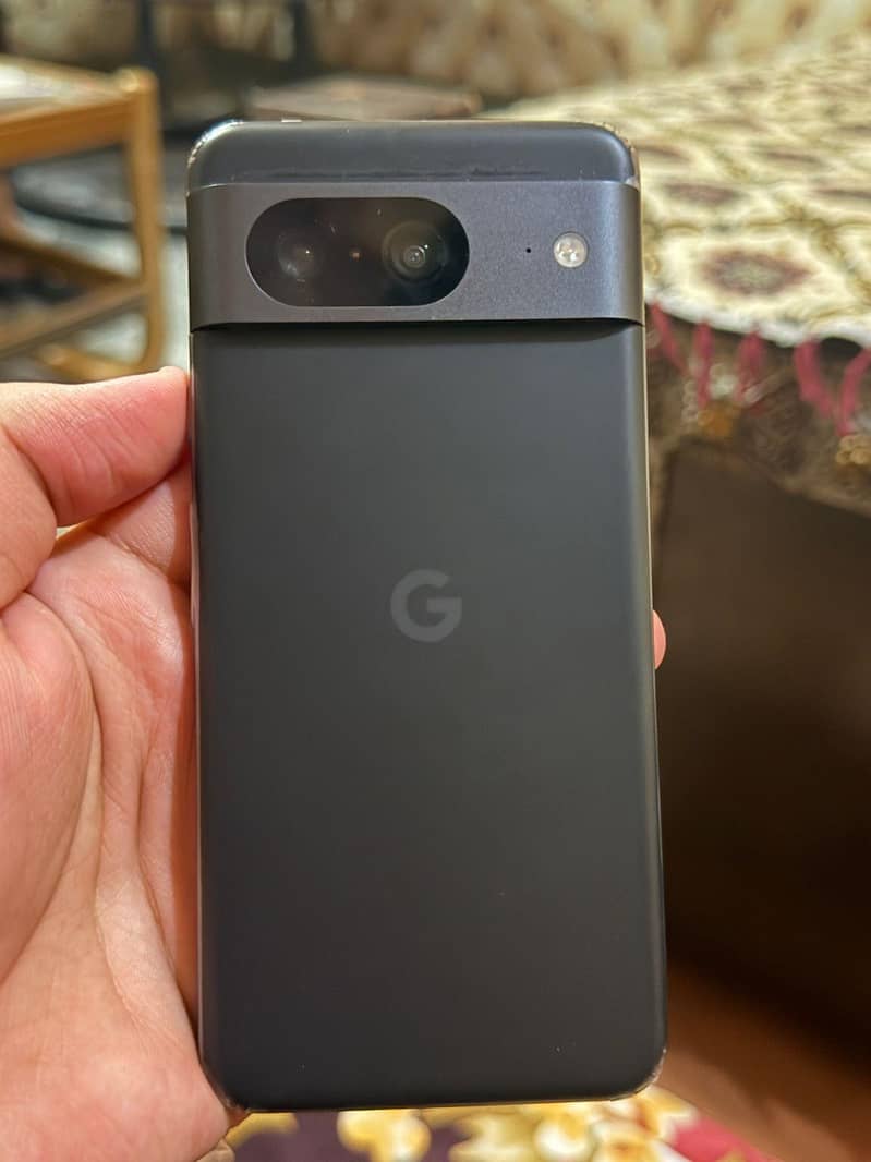 Google Pixel 8 4
