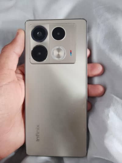 Infinix Note 40