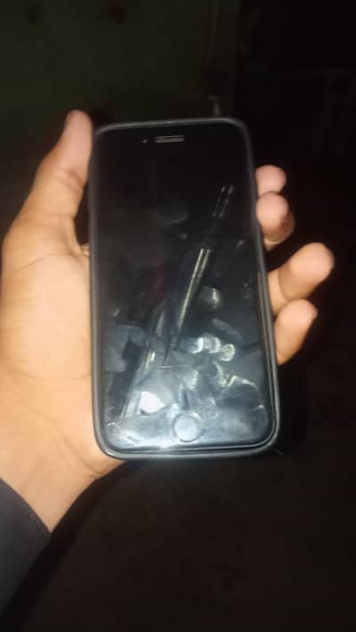 Apple iPhone 7