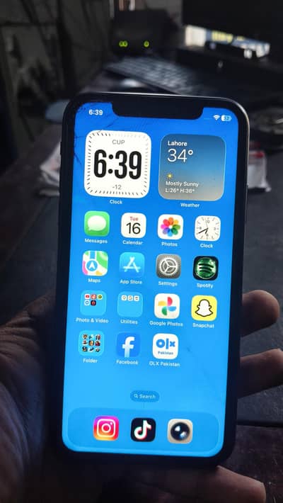Apple iPhone 11