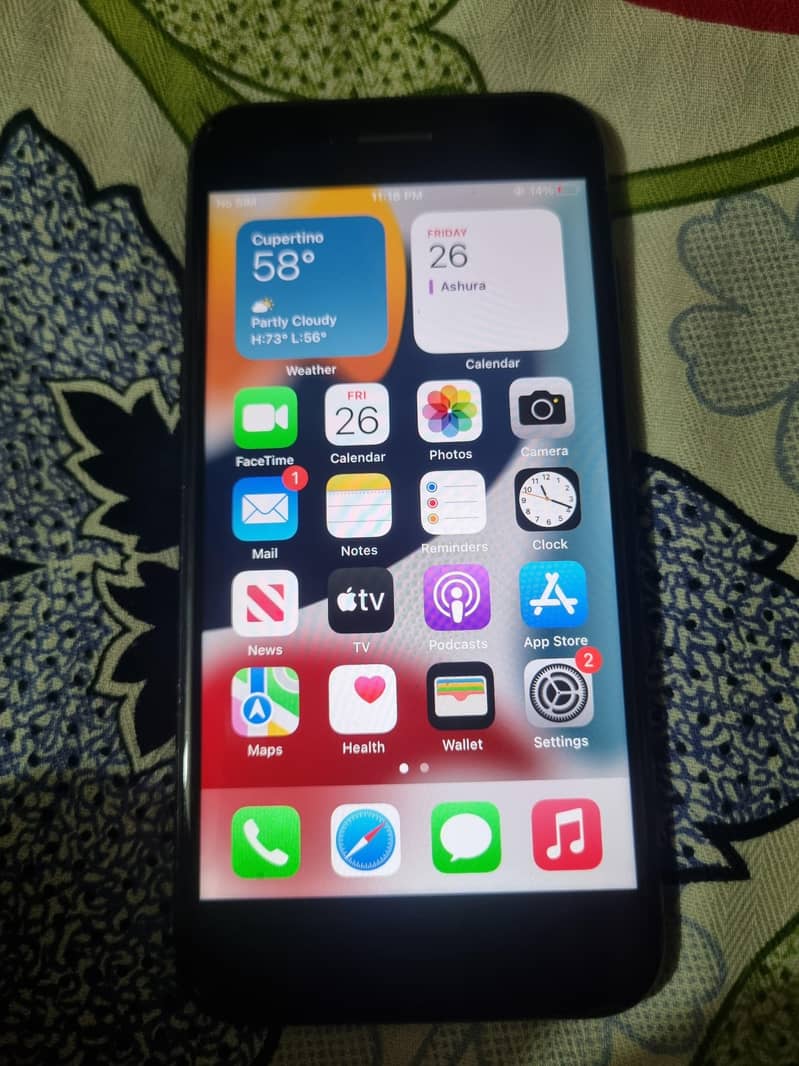 Apple iPhone 7 0