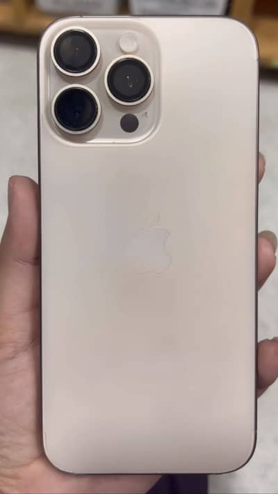 Apple iPhone 16 Pro Max