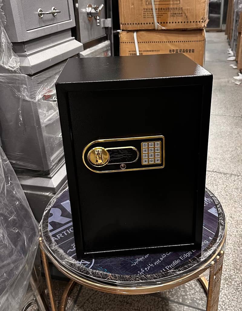 digital code safes lockers 4