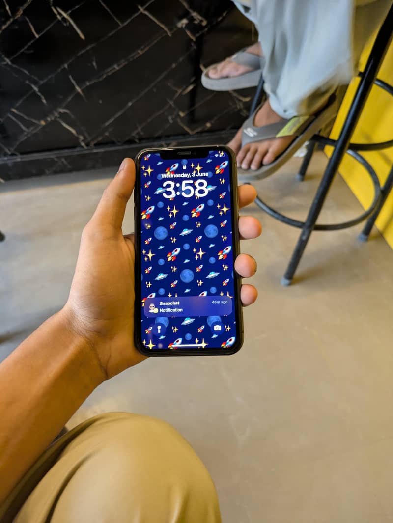 Apple iPhone 11 3