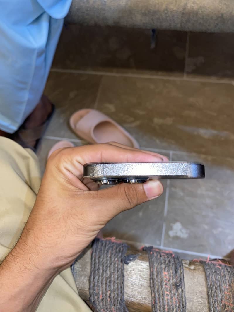 Apple iPhone 13 Pro 4