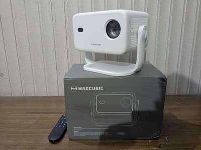 Magcubic L018 projector, gaming projector barely with everything