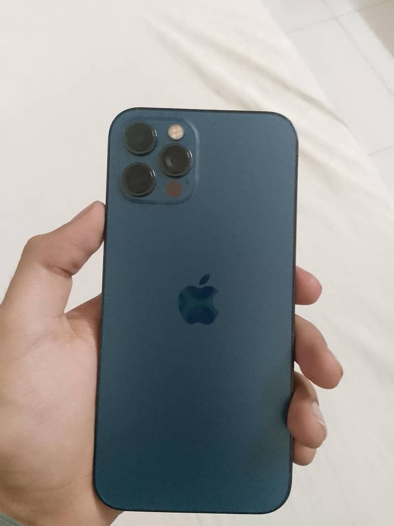 Apple iPhone 12 Pro 3