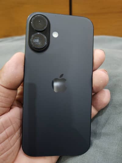 Apple iPhone 16