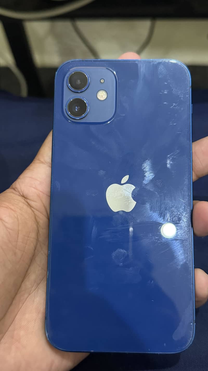 iPhone 12 4