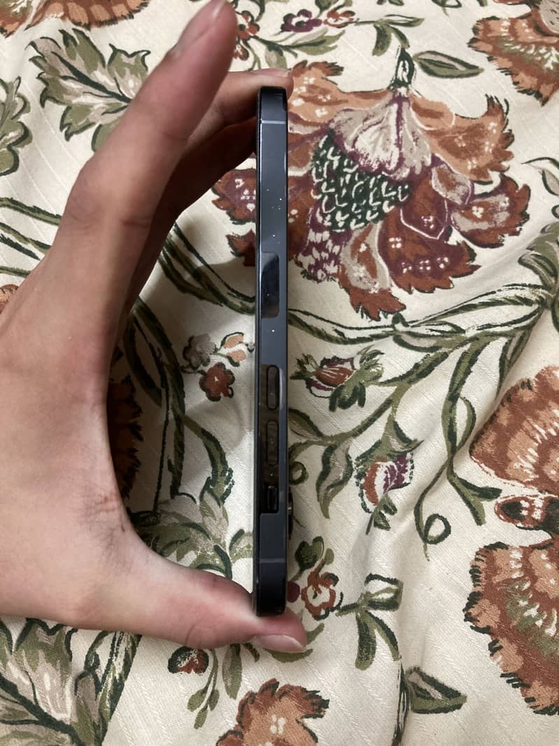 Apple iPhone 14 Pro 3