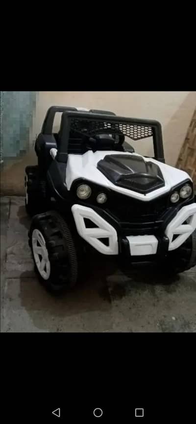 Baby Electric car 10 by 10 condition