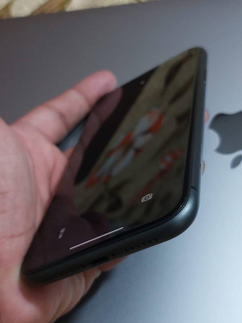 Apple iPhone 11 6