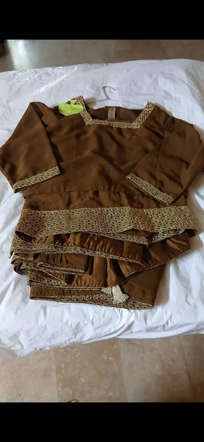 stitched saree with blouse and peti coat
