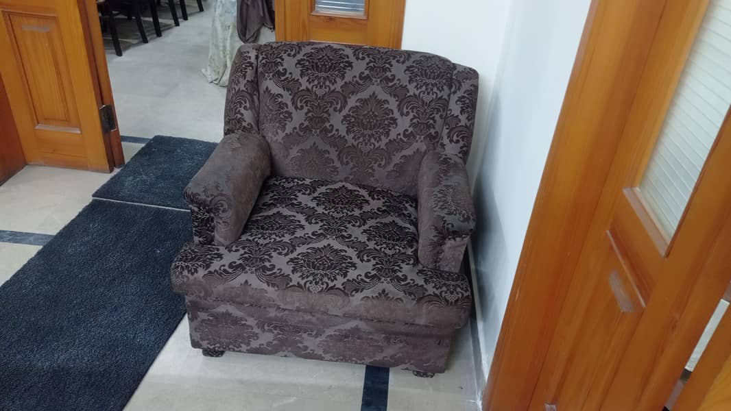 2 sofa sets 3