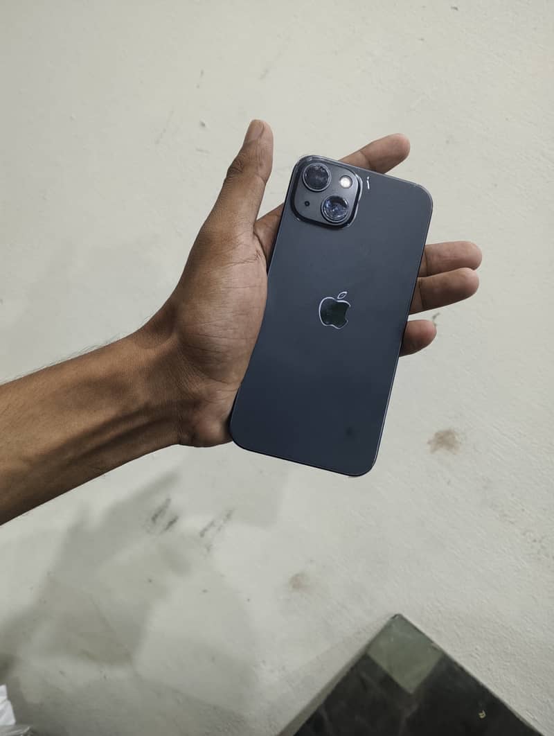 Apple iPhone 13 3