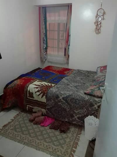 Daily basis room for couple family girls boys