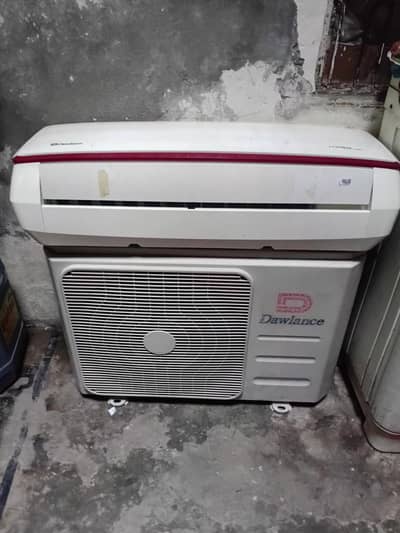 Dawlance inverter ac 1ton gass store used condition