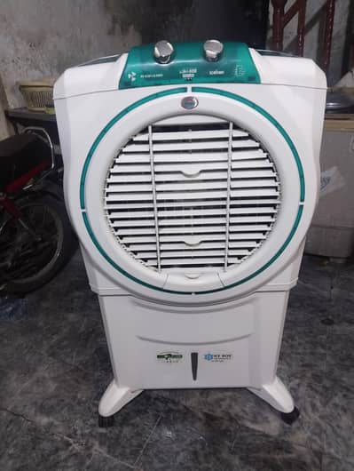 Boss air cooler for the urgent sale need mony