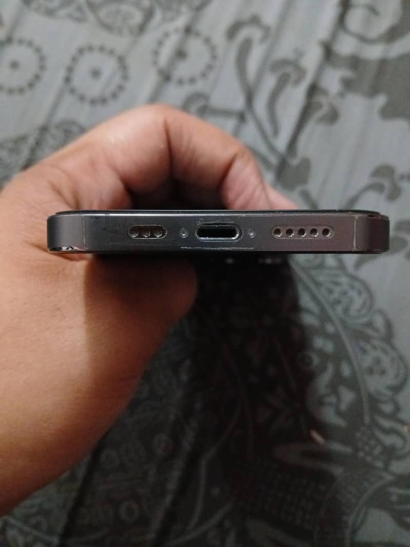 Apple iPhone 13 Pro 3