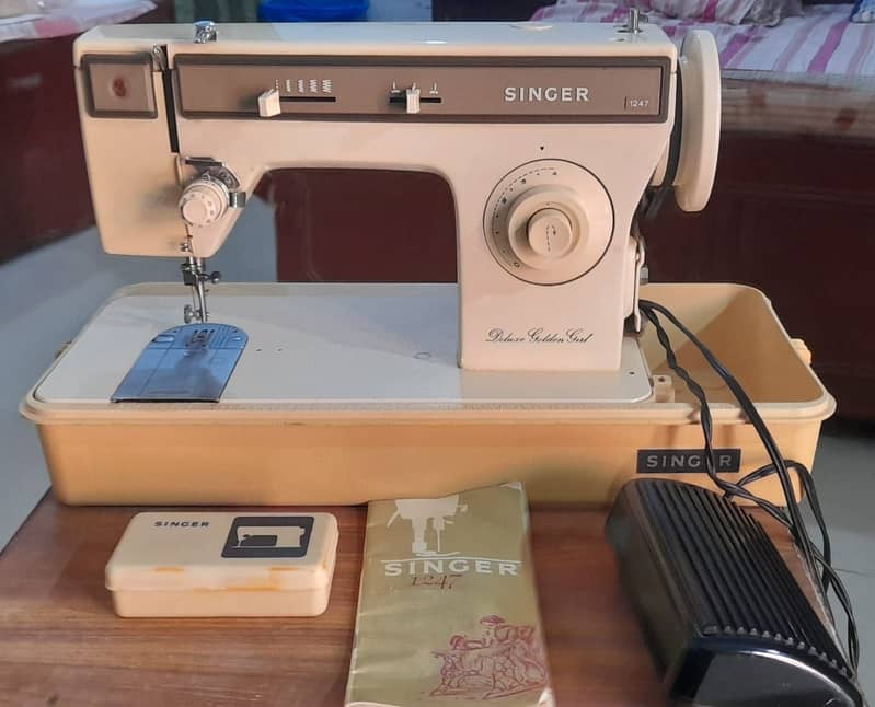 Singer Sewing Machine 5