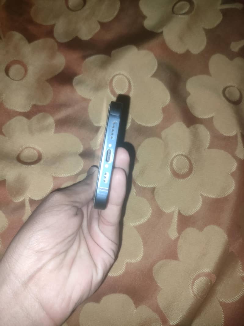 Apple iPhone 14 1