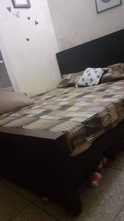 king size wooden bed set for sale 2 side tables & dressing table
