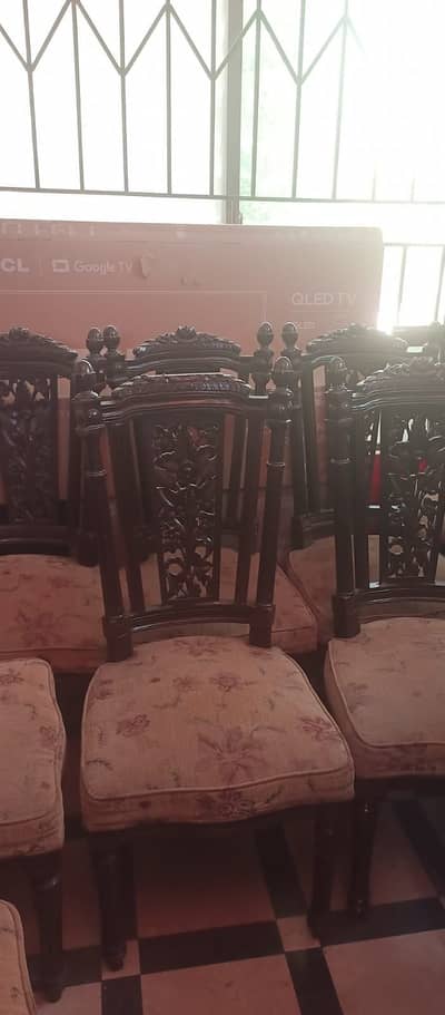 Chinioti Dining Table with 8 Chairs and Glass