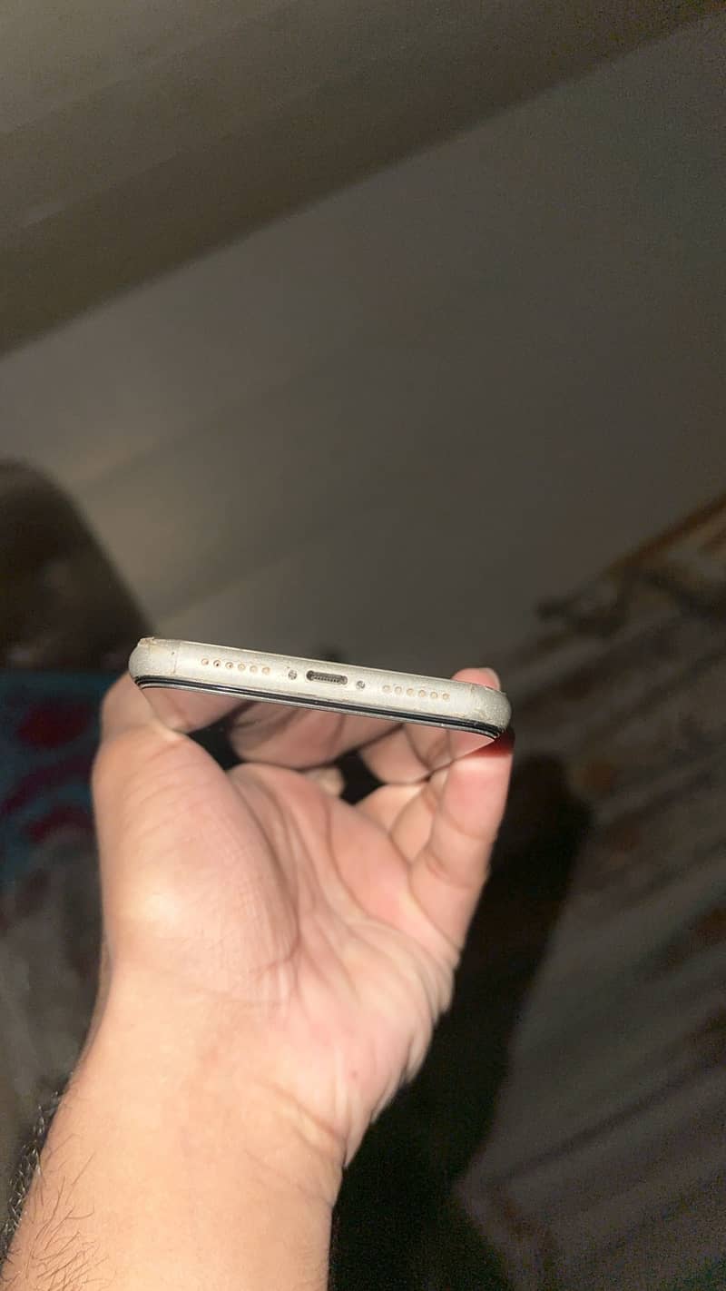 Apple iPhone 11 2