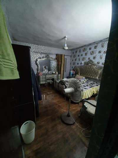 Iqbal Town 3 Bed Uper 1st Floor Separate Tile Portion At Gulshan Block