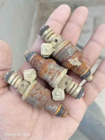 Santro Fuel Injecters 3 pcs