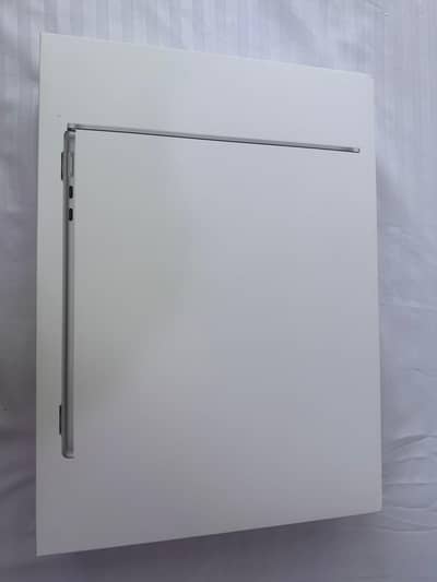 Apple MacBook air m5