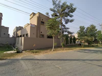 Elegant 10 Marla Home For Rent In The Heart Of DHA Spacious, Stylish & Ready To Move In