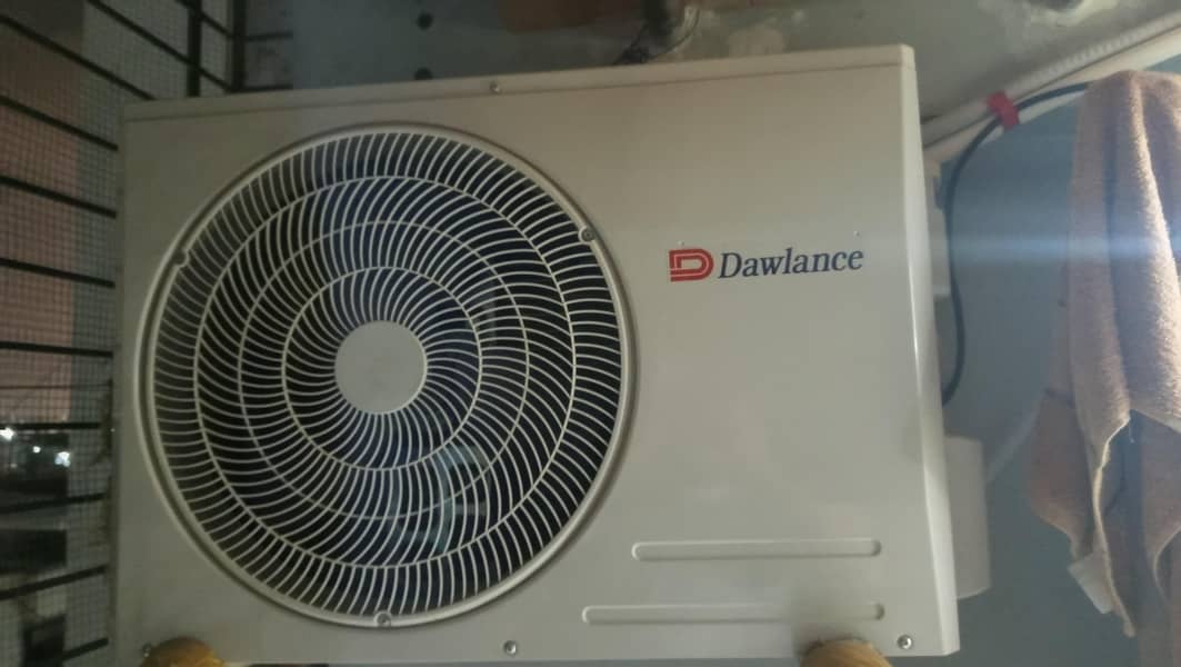 Dawlance split AC 1 Ton 2