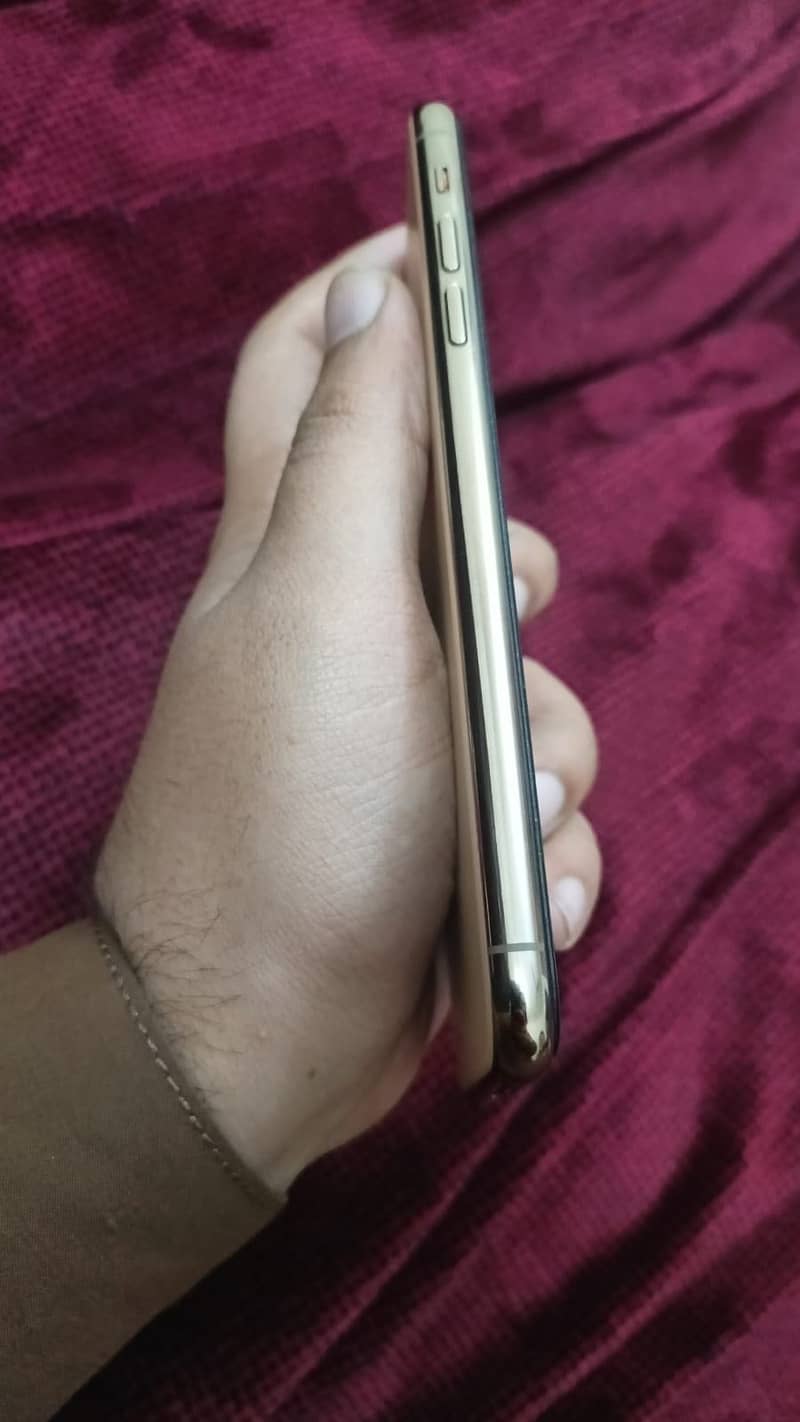 iPhone 11 Pro max 2