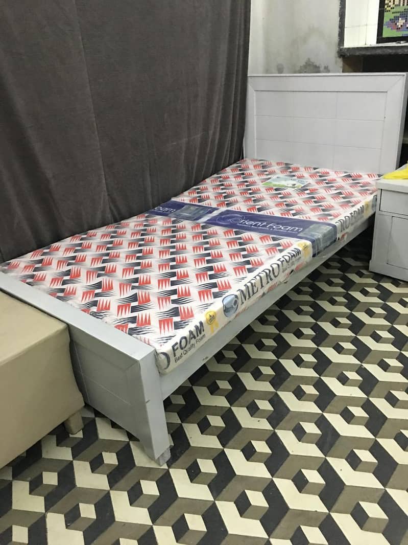 single bed 2