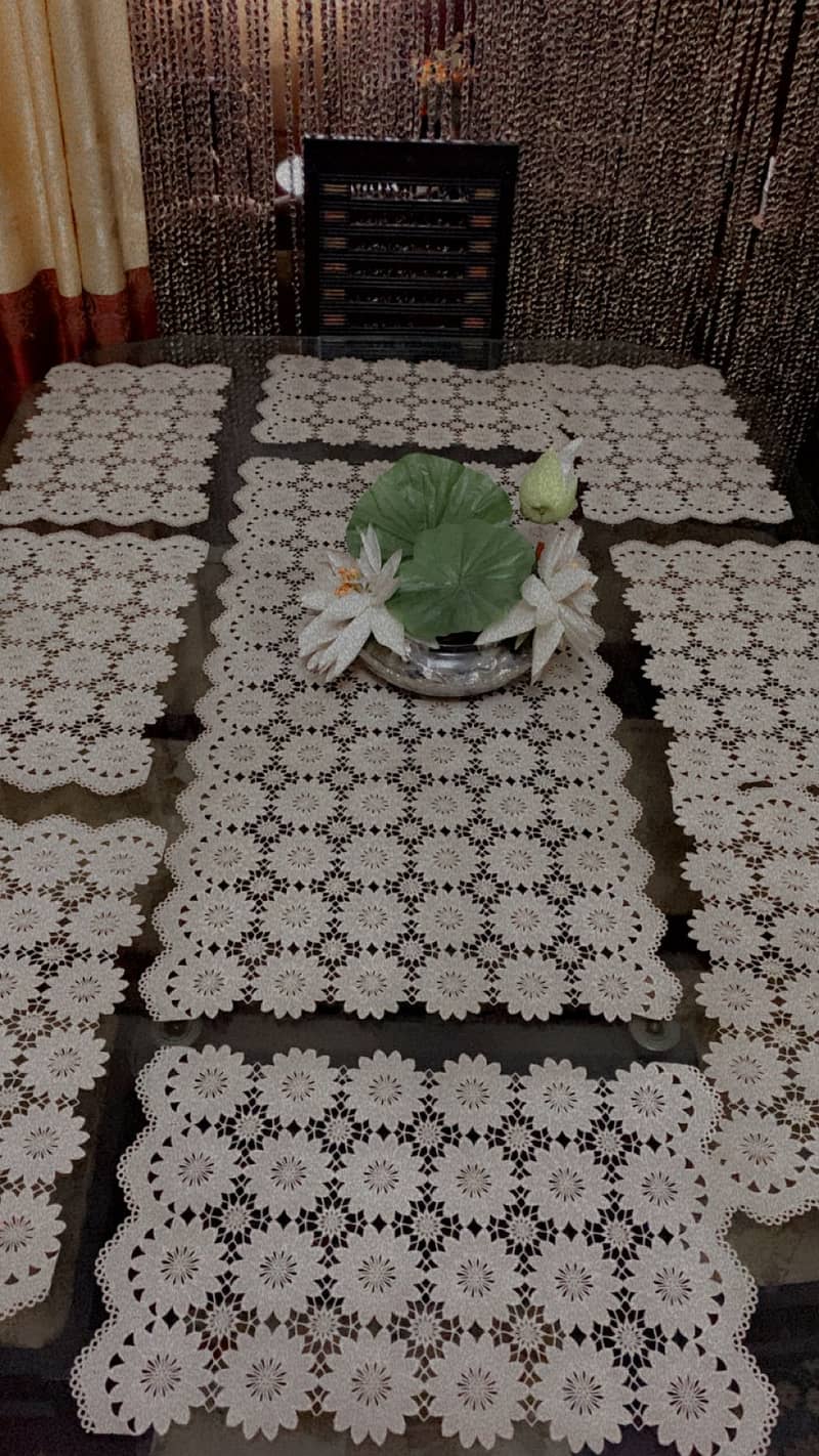 Dinner table 0