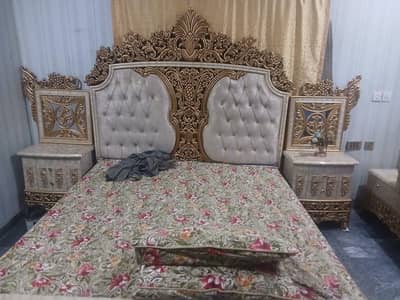 Bed with Dressing