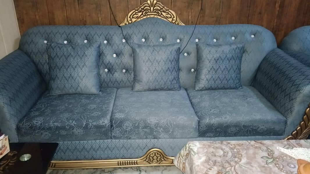 Sofa set 0
