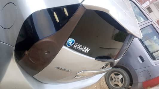 Toyota Aqua 2012. S push contect 03363647607