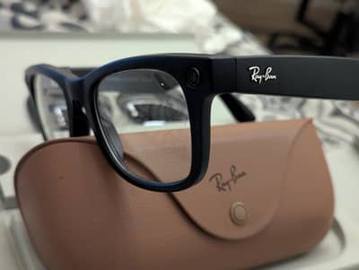 Wayfarer - Ray-Ban | Meta Glasses (Matt) - Gen 1 + Free Tinted Lenses