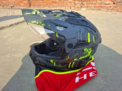 MX702 Pioneer II Crazy Matt Black H-V Yellow LS2 Helmet