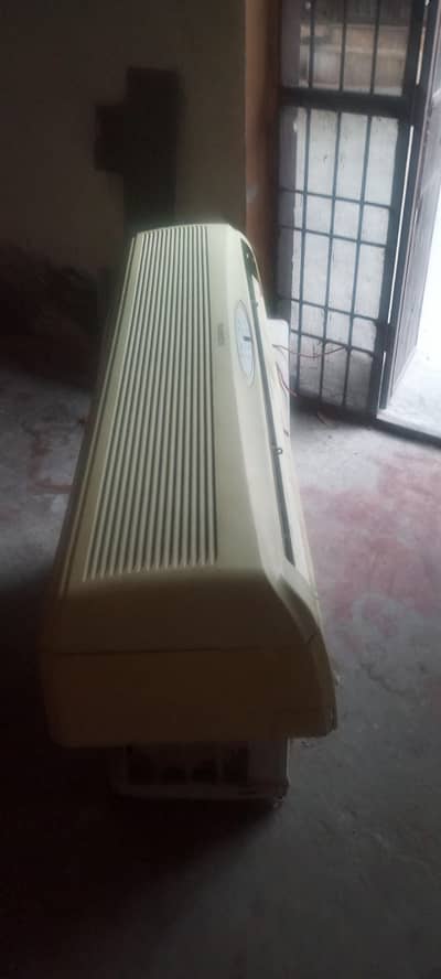 general ka AC cooling me bht zabardast hai