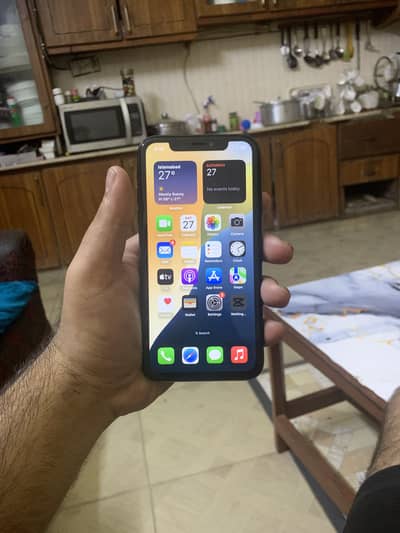 Apple iPhone XR