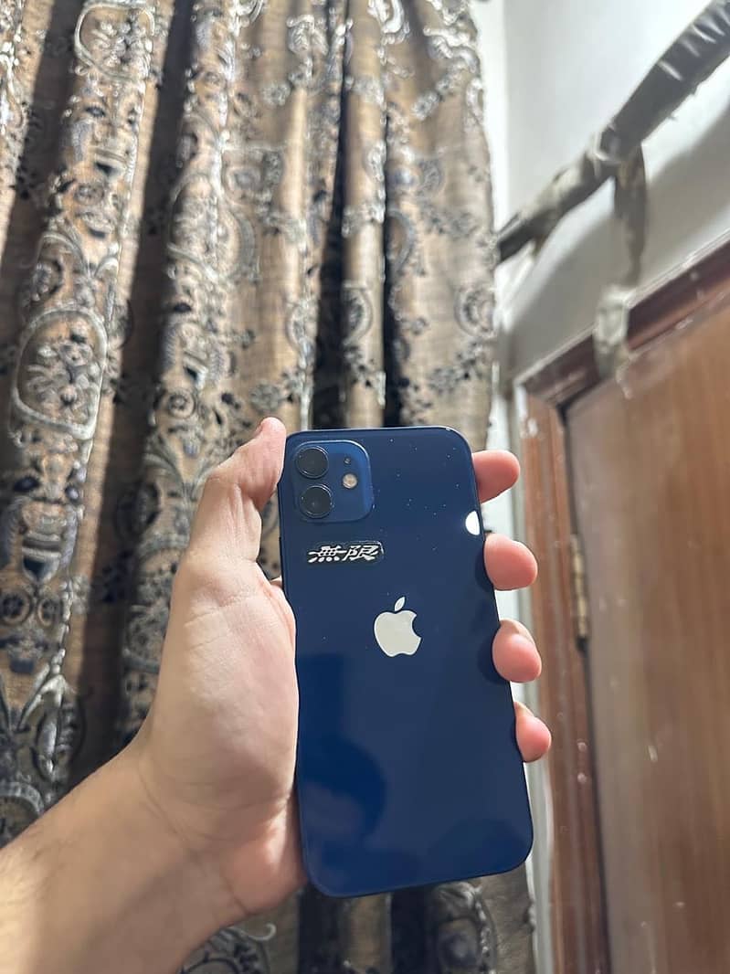 Apple iPhone 12 3