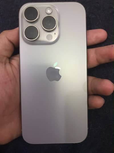 Apple iPhone 16 Pro jv