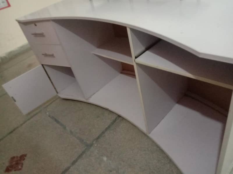 Reception Table 3