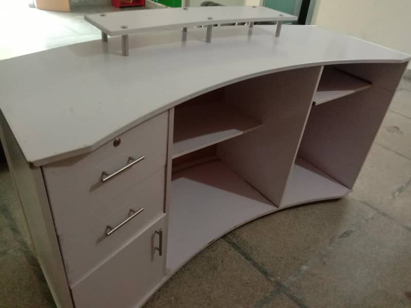 Reception Table 5