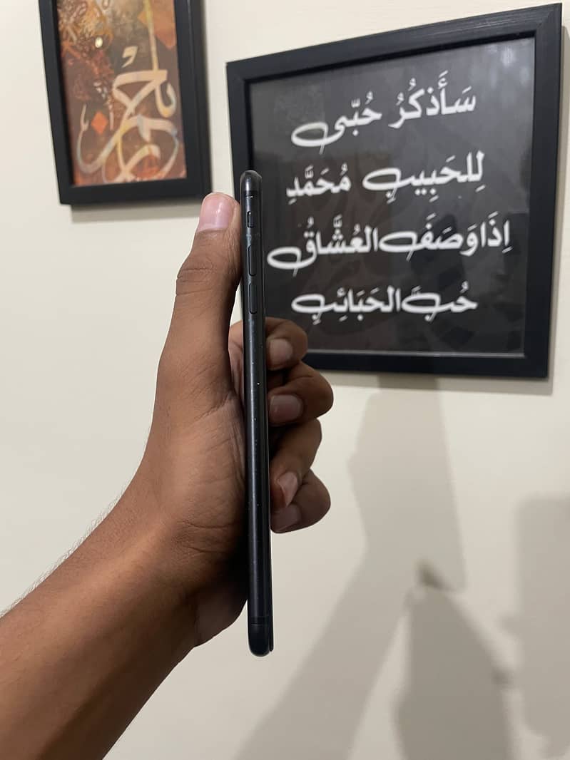 Apple iPhone 7 Plus 2