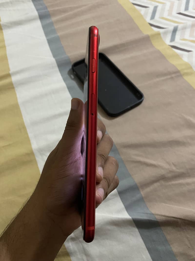 Apple iPhone 8 Plus 5