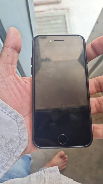 Apple iPhone 7